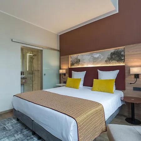 Hotel Leonardo 4*