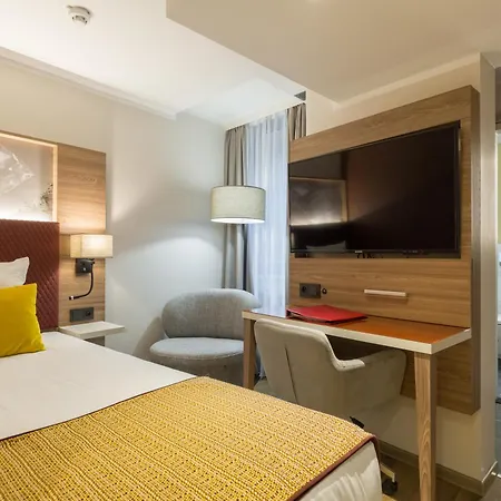 Hotel Leonardo 4*