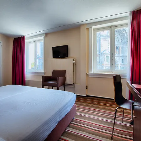 Hotel Leonardo 4*